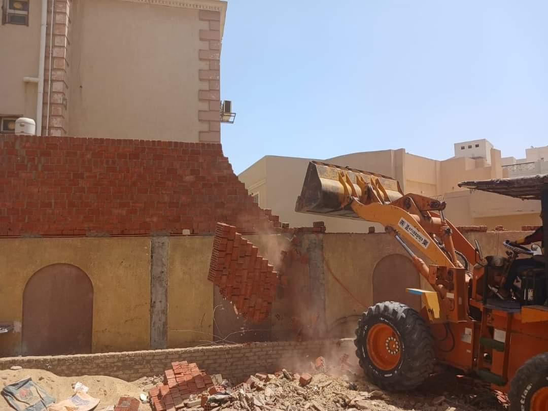 إزالة مخالفات بناء