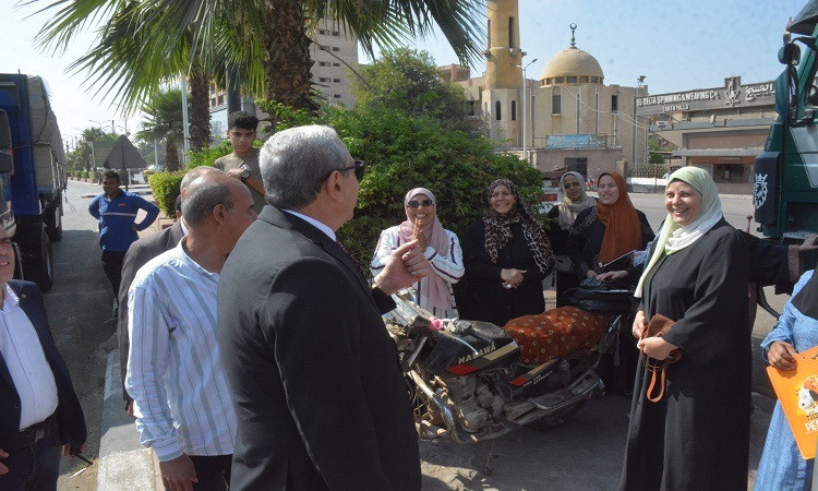 محافظ الغربية يتفقد لجان امتحانات الثانوية العامة بطنطا