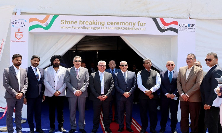 محافظ الإسماعيلية يشهد وضع حجر الأساس لمشروعين هنديين للصناعات المعدني