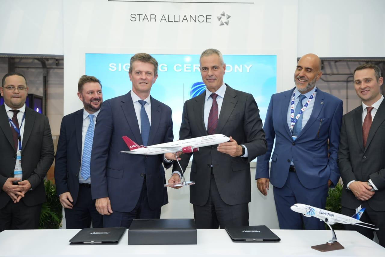 توقيع اتفاقية مصر للطيران