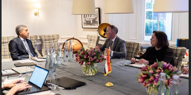 وزير السياحة